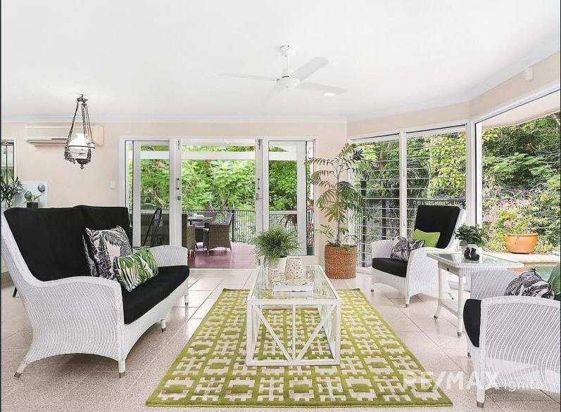 Photo - 5 Wynyard Street, Indooroopilly QLD 4068 - Image 8