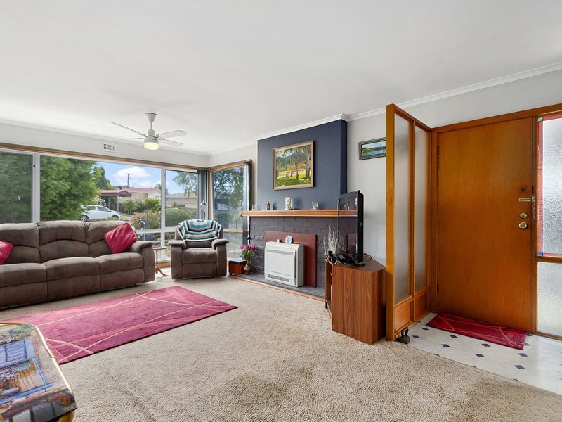 Photo - 5 Wyralla Court, Austins Ferry TAS 7011 - Image 2