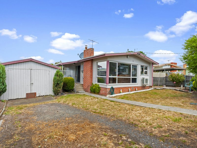 Photo - 5 Wyralla Court, Austins Ferry TAS 7011 - Image 4