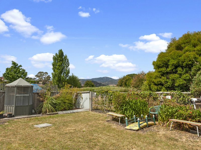 Photo - 5 Wyralla Court, Austins Ferry TAS 7011 - Image 19