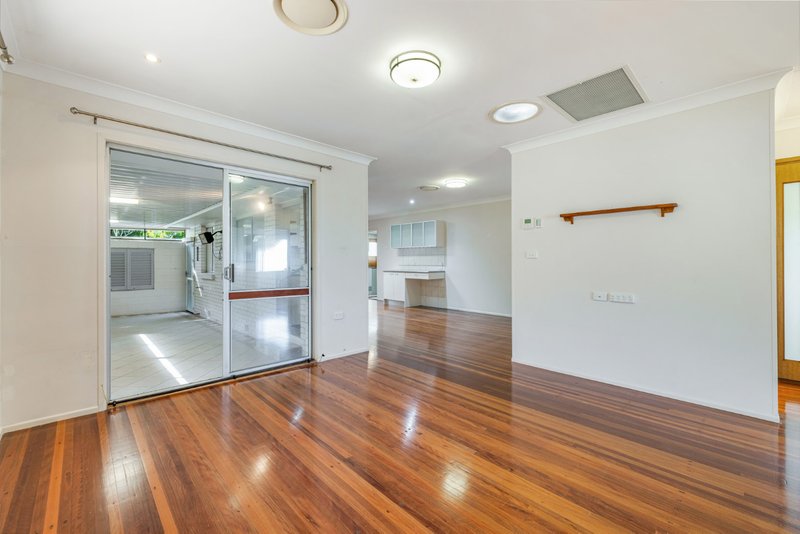 Photo - 5 Wyreema Terrace, Caloundra QLD 4551 - Image 5