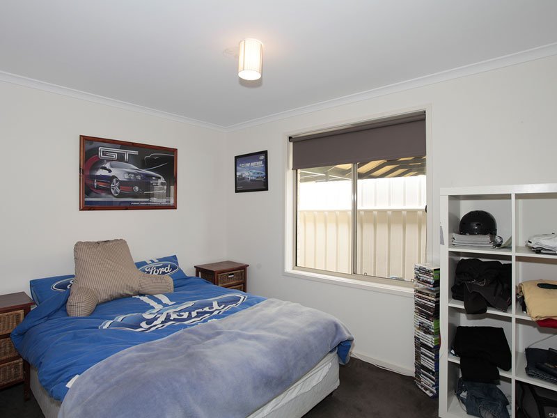 Photo - 5 Yachtsman Street, Seaford SA 5169 - Image 10