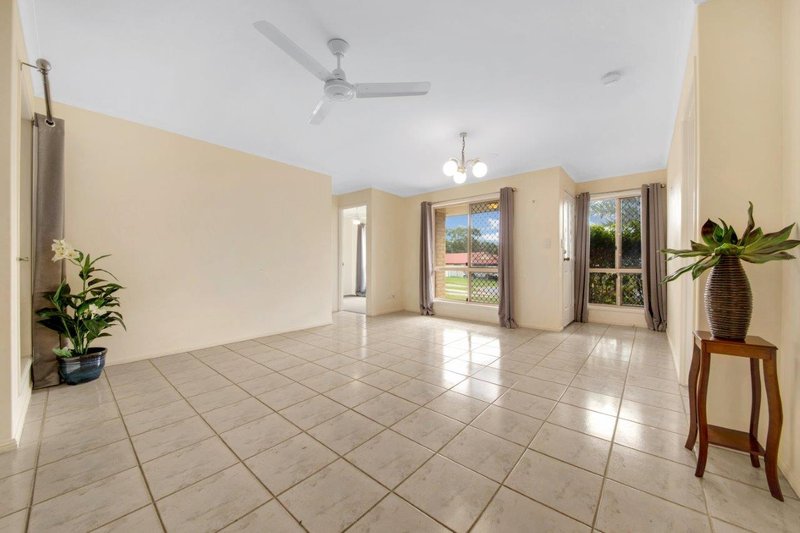 Photo - 5 Yaldara Crescent, New Auckland QLD 4680 - Image 3