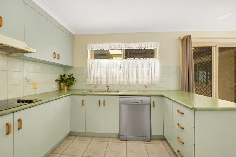 Photo - 5 Yaldara Crescent, New Auckland QLD 4680 - Image 5