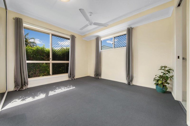 Photo - 5 Yaldara Crescent, New Auckland QLD 4680 - Image 12