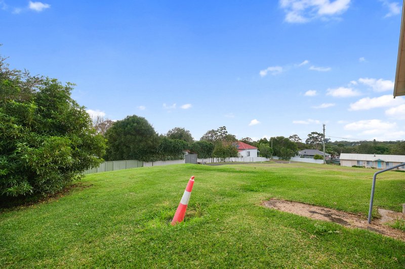 Photo - 5 Yambo Street, Morisset NSW 2264 - Image 9