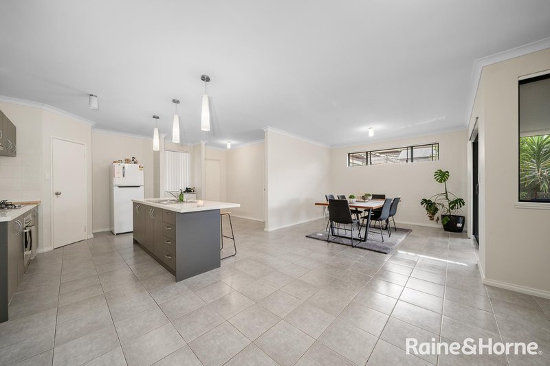 5 Yarwood Nook, Aveley WA 6069