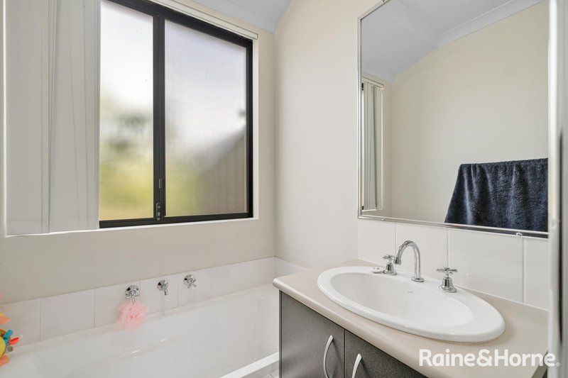 Photo - 5 Yarwood Nook, Aveley WA 6069 - Image 12