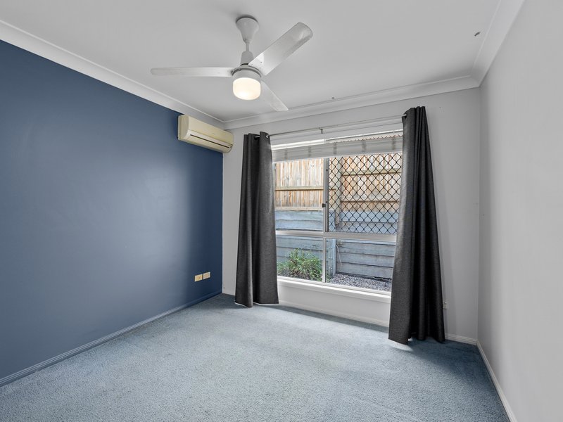 Photo - 5 Yew Street, Yamanto QLD 4305 - Image 11