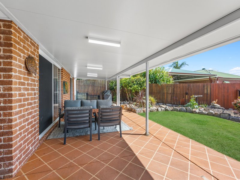 Photo - 5 Yew Street, Yamanto QLD 4305 - Image 16