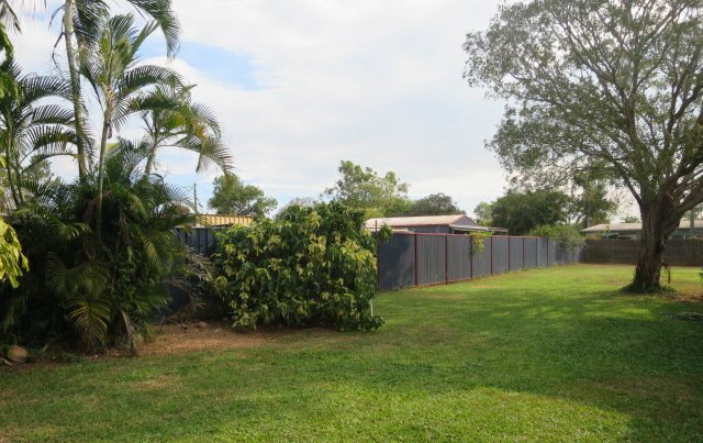 Photo - 5 Yileen Court, Rocky Point QLD 4874 - Image 7