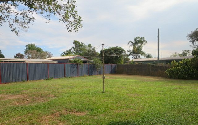 Photo - 5 Yileen Court, Rocky Point QLD 4874 - Image 10