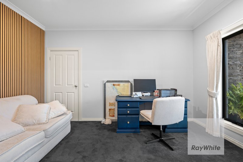 Photo - 5 Yoemans Drive, Mernda VIC 3754 - Image 5