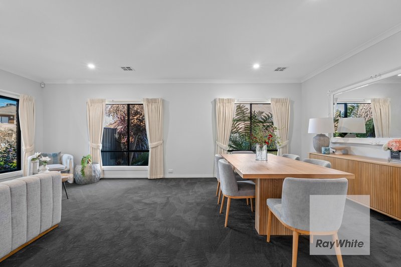 Photo - 5 Yoemans Drive, Mernda VIC 3754 - Image 7