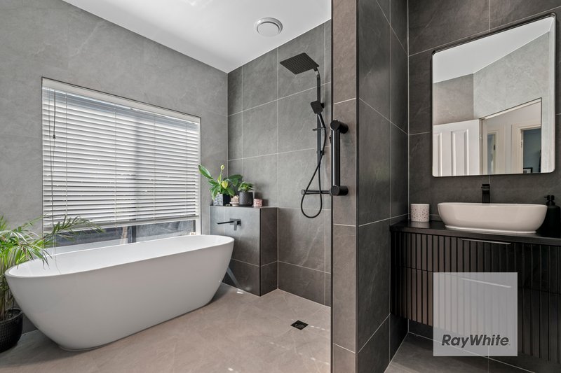 Photo - 5 Yoemans Drive, Mernda VIC 3754 - Image 11