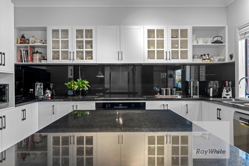 Photo - 5 Yoemans Drive, Mernda VIC 3754 - Image 14