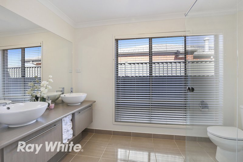 Photo - 5 Yoorok Drive, Lara VIC 3212 - Image 10