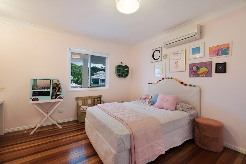 Photo - 5 York Road, Buderim QLD 4556 - Image 9