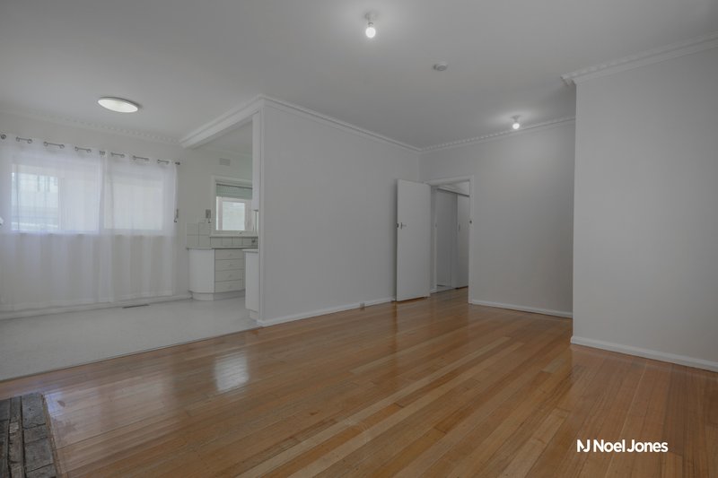 Photo - 5 York Street, Bulleen VIC 3105 - Image 4