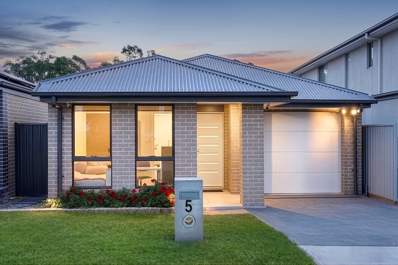 Photo - 5 Yusen Street (Grantham Farm) , Riverstone NSW 2765 - Image 1