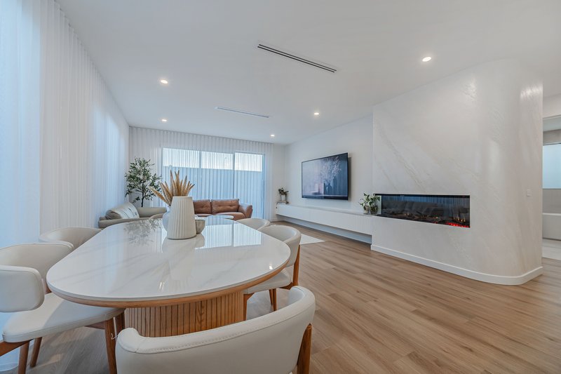 Photo - 5 Zaatar Street, Mickleham VIC 3064 - Image 7