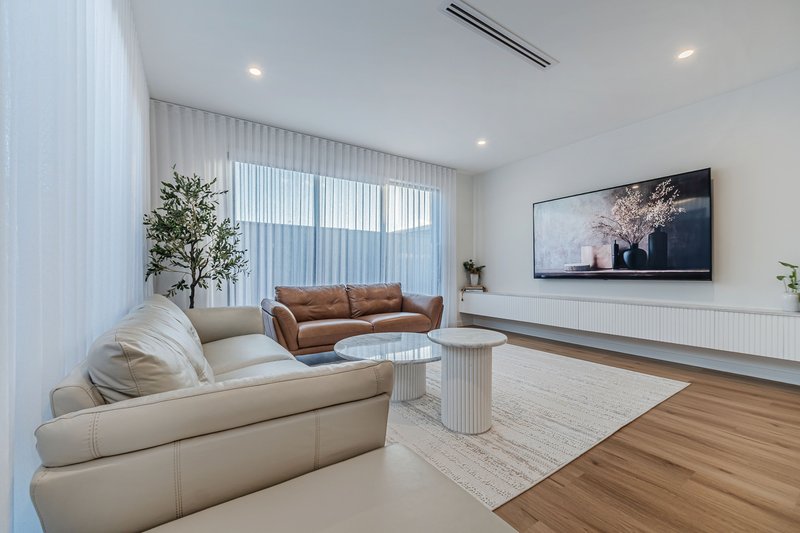Photo - 5 Zaatar Street, Mickleham VIC 3064 - Image 9