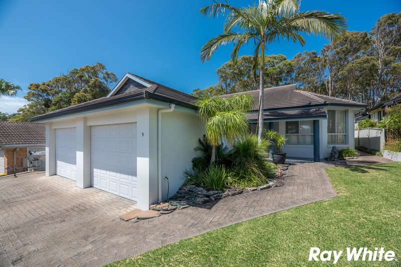 5 Zamia Place, Forster NSW 2428