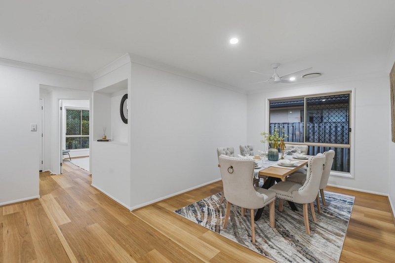 Photo - 5 Zingelmann Place, Kuraby QLD 4112 - Image 7