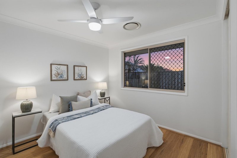 Photo - 5 Zingelmann Place, Kuraby QLD 4112 - Image 21