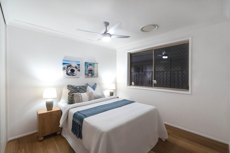 Photo - 5 Zingelmann Place, Kuraby QLD 4112 - Image 25