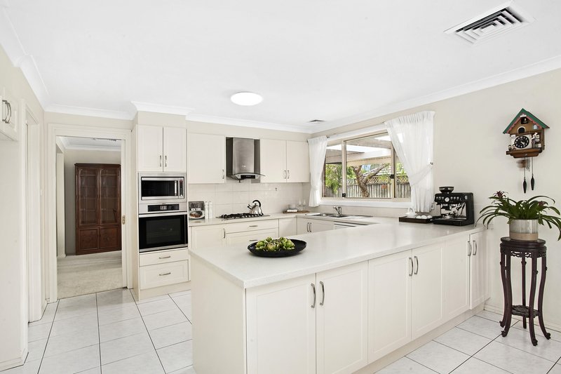 Photo - 5 Zullo Court, Castle Hill NSW 2154 - Image 2