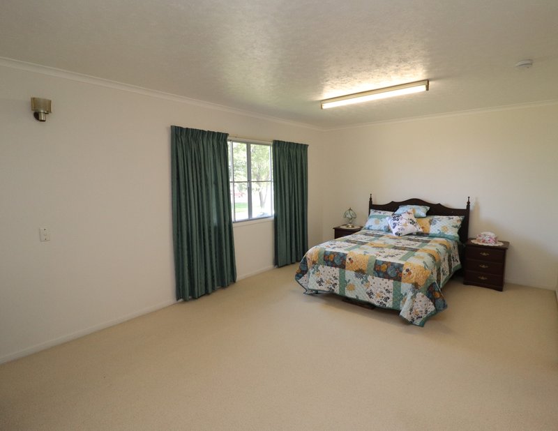 Photo - 50-52 Home Hill Road, Ayr QLD 4807 - Image 5