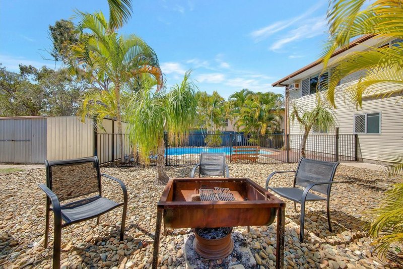 Photo - 50 Alkina Crescent, Boyne Island QLD 4680 - Image 4