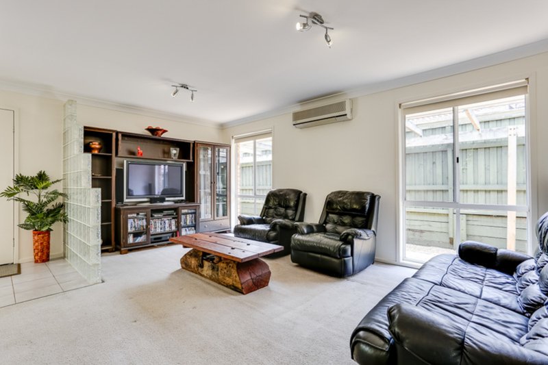 Photo - 50 Allamanda Drive, Camira QLD 4300 - Image 3