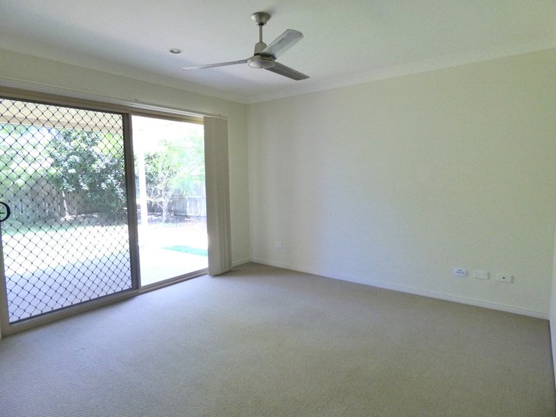 Photo - 50 Almond Way, Bellmere QLD 4510 - Image 5