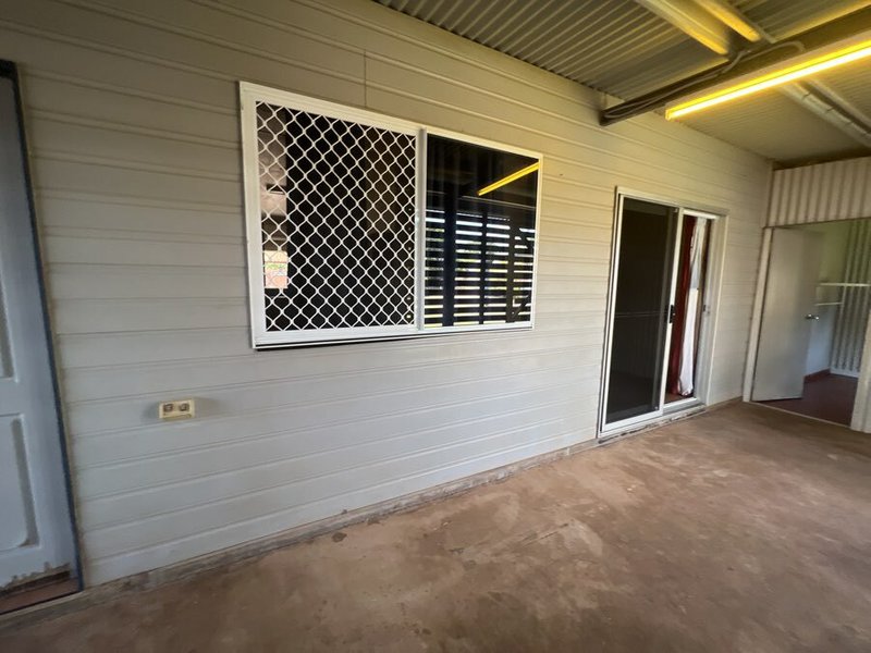 Photo - 50 Alstonia Drive, Nanum QLD 4874 - Image 4