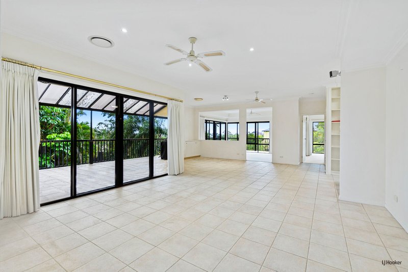 Photo - 50 Angelica Street, Elanora QLD 4221 - Image 4