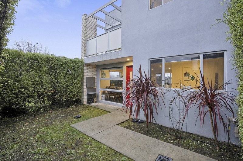 Photo - 50 Arthur Blakeley Way, Coombs ACT 2611 - Image 4