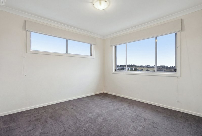 Photo - 50 Arthur Blakeley Way, Coombs ACT 2611 - Image 15