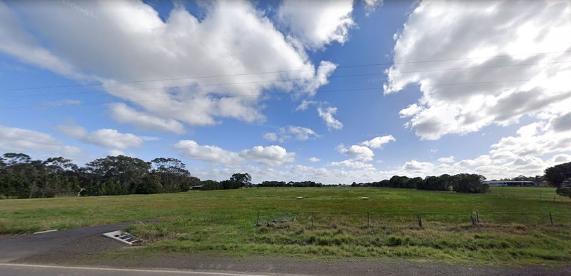 Photo - 50 Avalon Road, Avalon VIC 3212 - Image 2