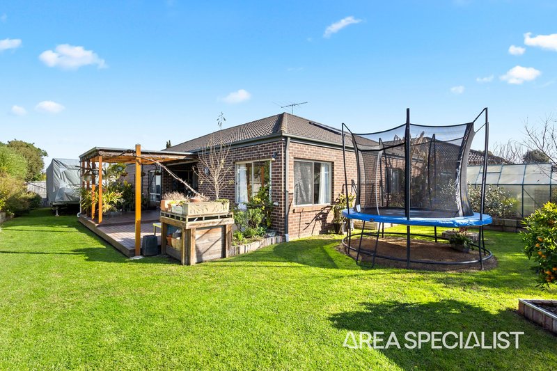 Photo - 50 Banjo Paterson Drive, Pakenham VIC 3810 - Image 19