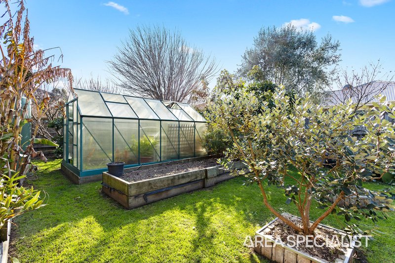 Photo - 50 Banjo Paterson Drive, Pakenham VIC 3810 - Image 21