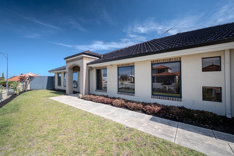 Photo - 50 Belhaven Terrace, Quinns Rocks WA 6030 - Image 3