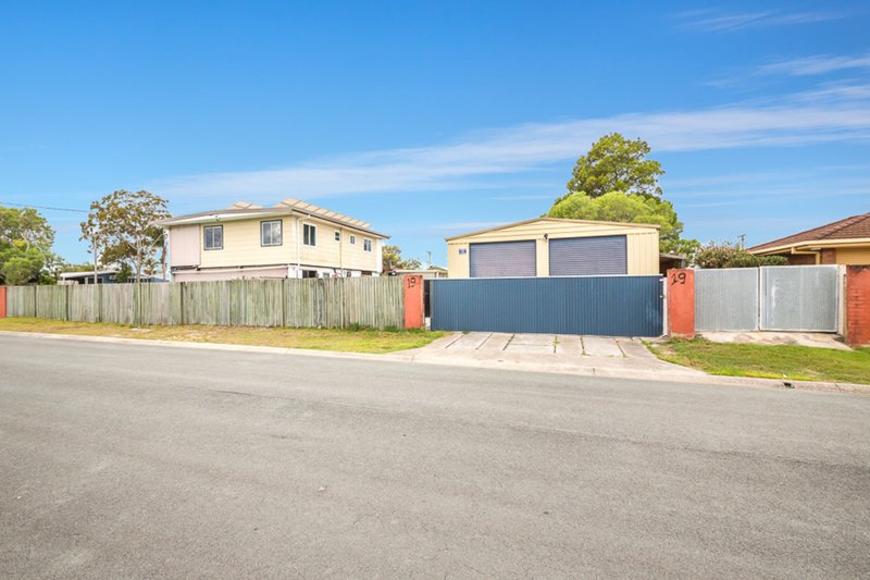 Photo - 50 Bellara Street, Bellara QLD 4507 - Image 12