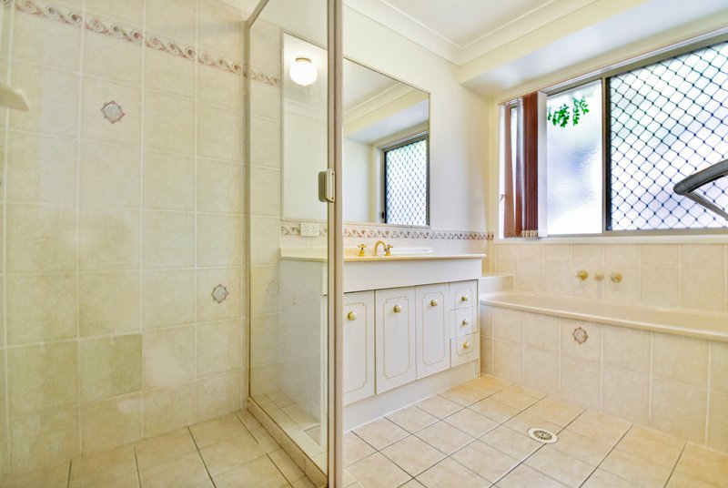 Photo - 50 Bellevue Drive, Little Mountain QLD 4551 - Image 6
