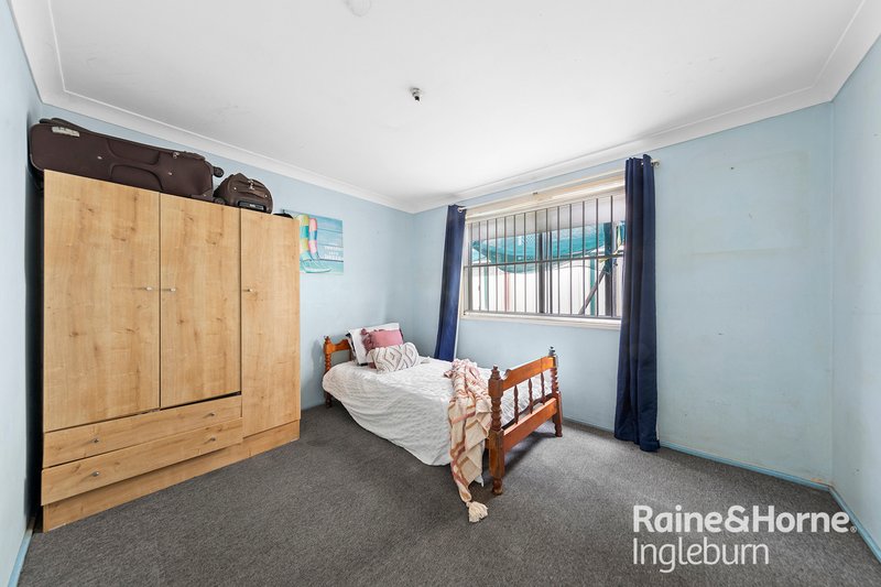 Photo - 50 Belmont Road, Glenfield NSW 2167 - Image 5