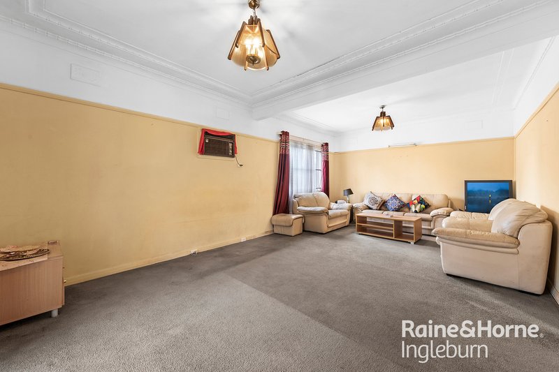 Photo - 50 Belmont Road, Glenfield NSW 2167 - Image 7