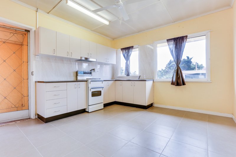 Photo - 50 Berrigan Street, Inala QLD 4077 - Image 3