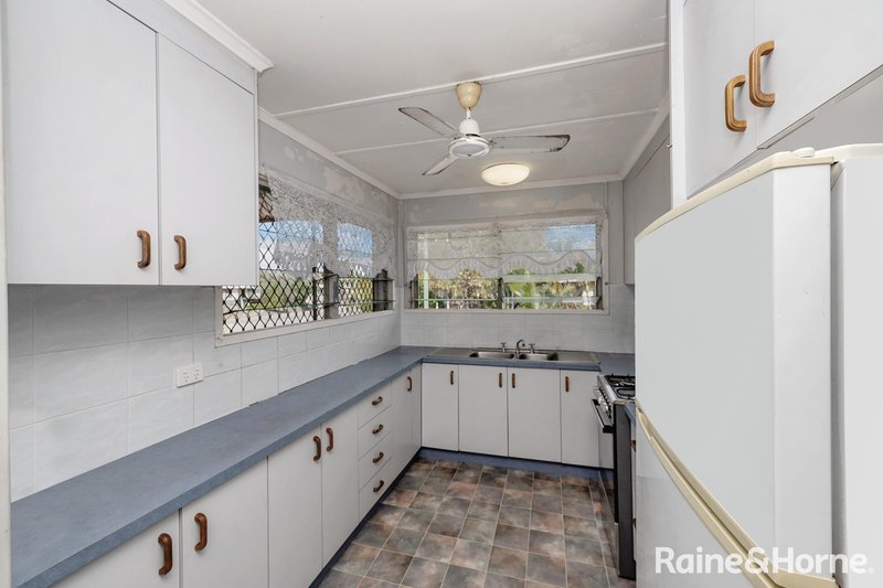 Photo - 50 Blaxland Crescent, Vincent QLD 4814 - Image 3