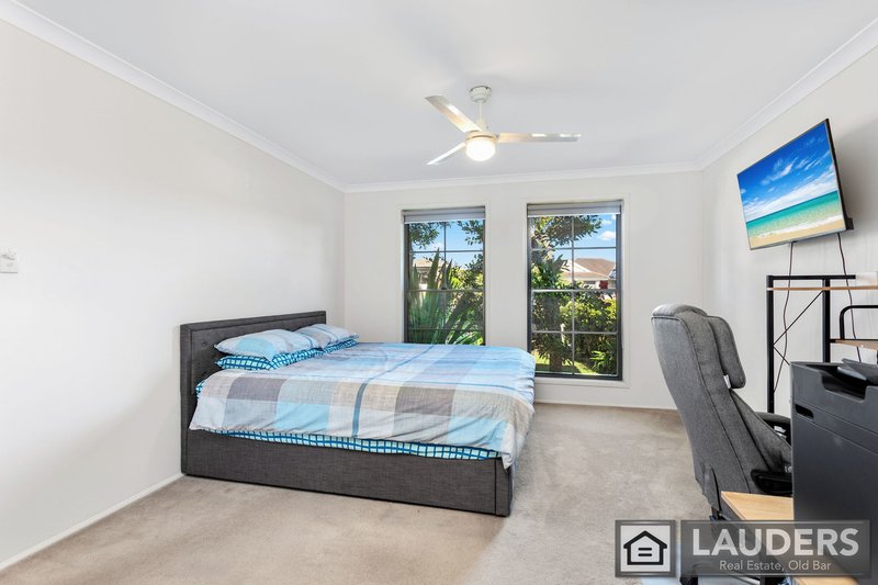 Photo - 50 Bluehaven Drive, Old Bar NSW 2430 - Image 7